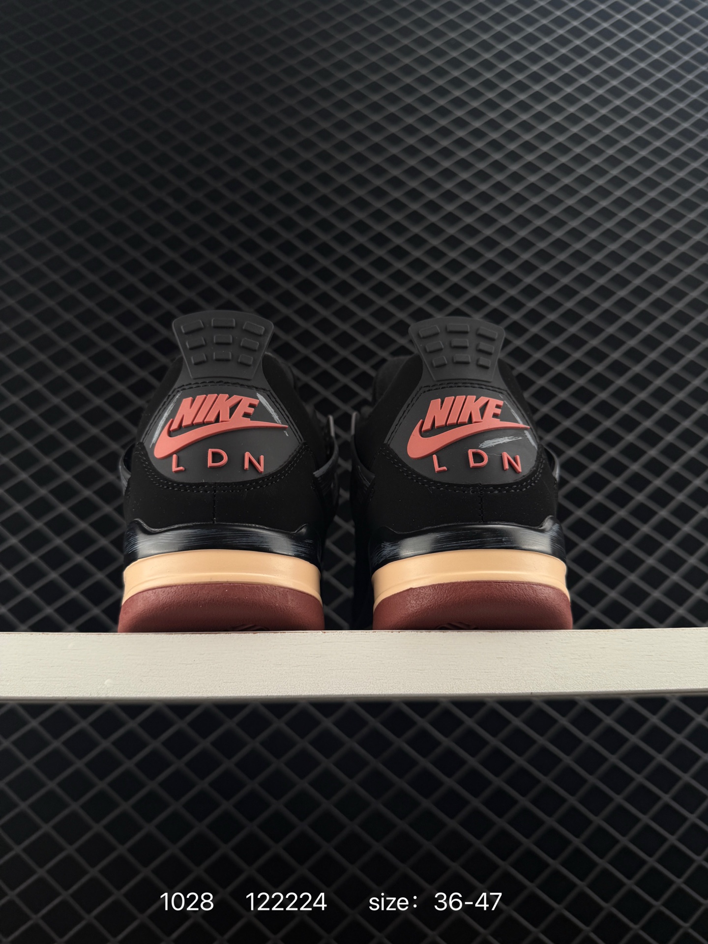 Nike Air Jordan 4 Retro